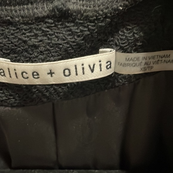 ALICE + OLIVIA Kylie Hoodie Long Leopard Faux-Fur Coat - Picture 5 of 10